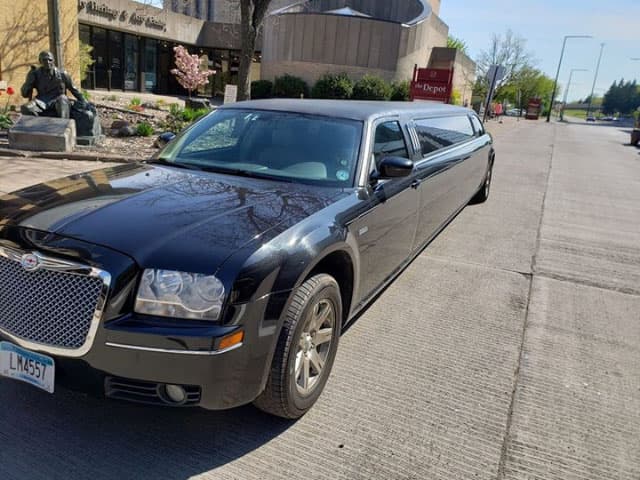 Chrysler 300 Stretch Limo