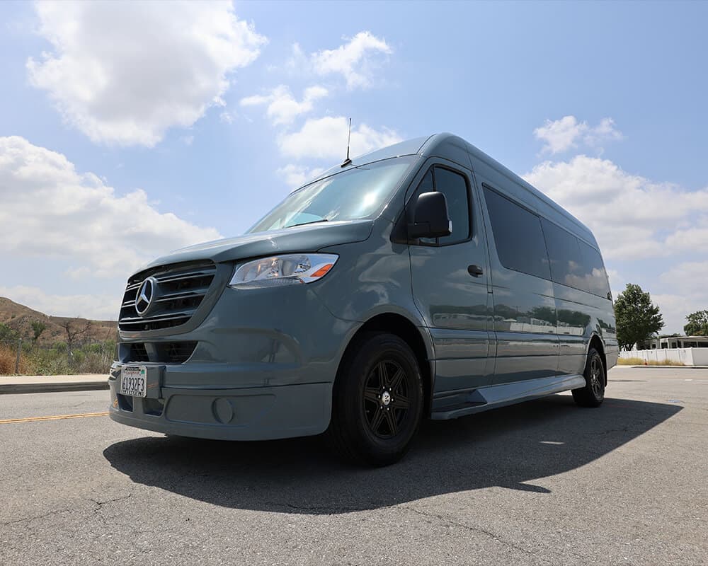 Blue Sprinter Forward 03