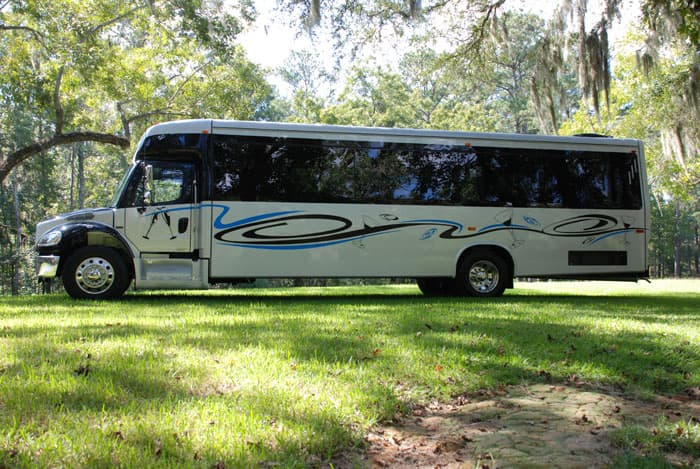 20-Passenger SUV Limo