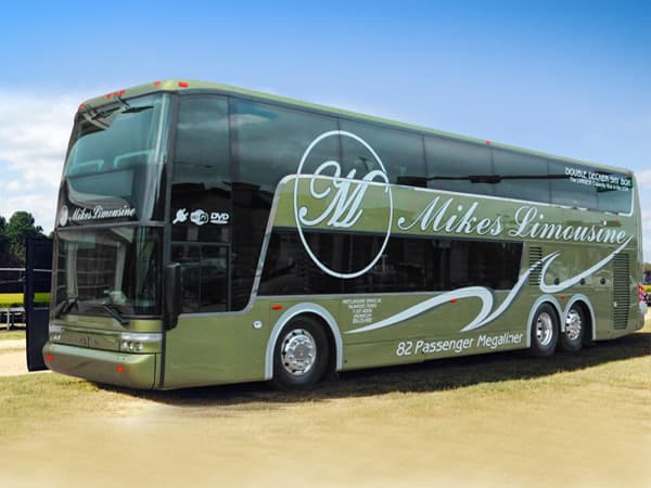 10-Passenger Stretch Limousine