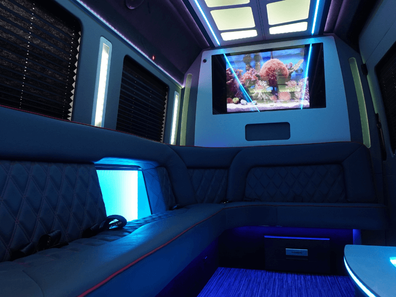 Mercedes Benz Limo Sprinter