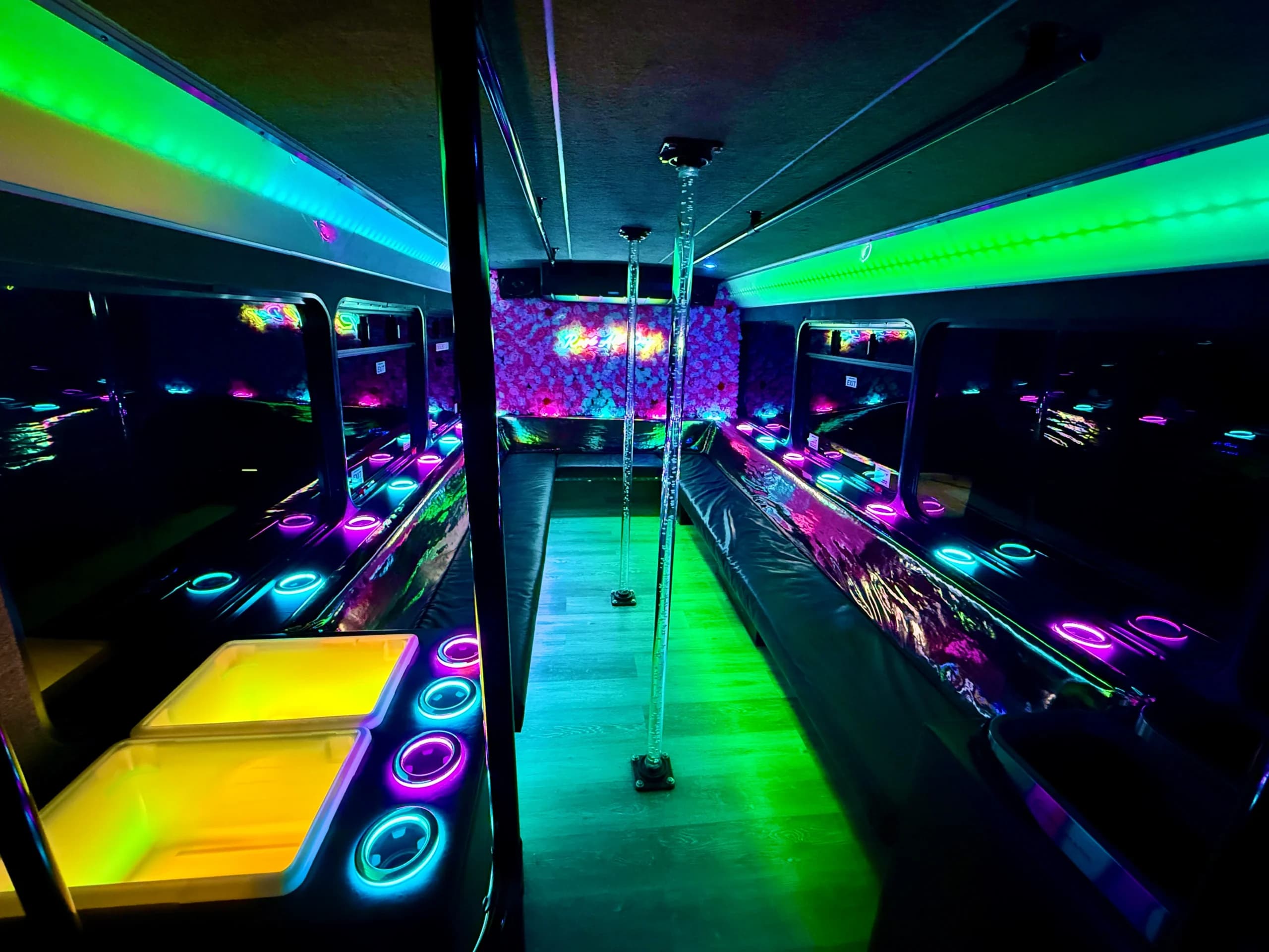 Rentmy Party Bus