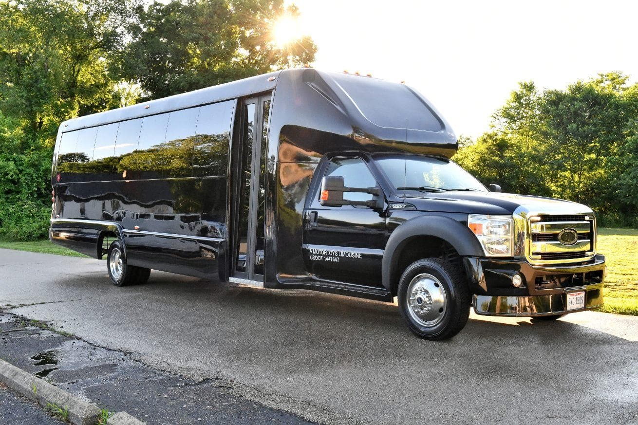 20-Passenger SUV Limo